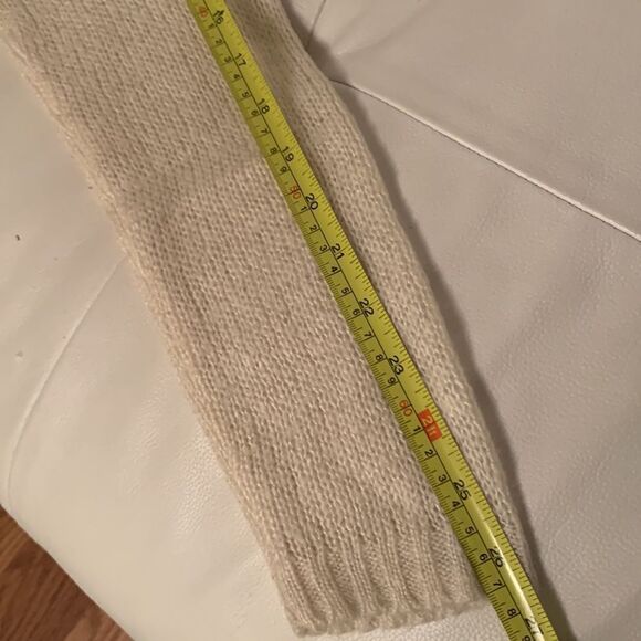 Torrid Layered Women’s White Sweater Size 0 = L - Picture 6 of 9